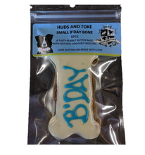 Load image into Gallery viewer, Huds &amp; Toke dog birthday bone cookie single pack
